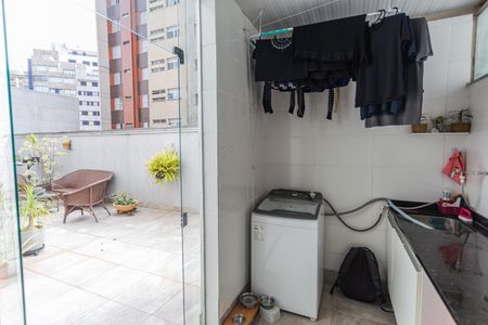 Apartamento à venda com 113m², 2 quartos e 2 vagas Apartamento à venda com 113m², 2 quartos e 2 vagasÁrea de Serviço