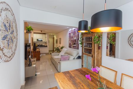 Apartamento à venda com 113m², 2 quartos e 2 vagas Apartamento à venda com 113m², 2 quartos e 2 vagasSala