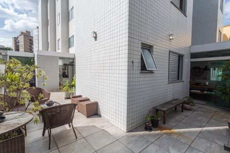Apartamento à venda com 113m², 2 quartos e 2 vagas Apartamento à venda com 113m², 2 quartos e 2 vagasÁrea Privativa