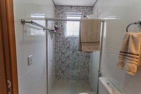Apartamento à venda com 113m², 2 quartos e 2 vagas Apartamento à venda com 113m², 2 quartos e 2 vagasBanheiro da Suíte