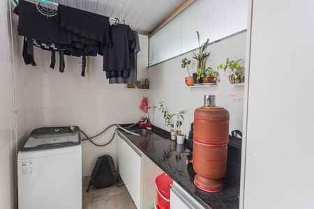 Apartamento à venda com 113m², 2 quartos e 2 vagas Apartamento à venda com 113m², 2 quartos e 2 vagasÁrea de Serviço