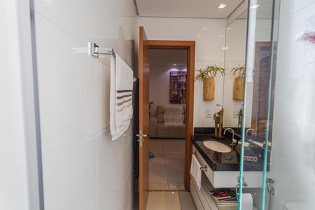 Apartamento à venda com 113m², 2 quartos e 2 vagas Apartamento à venda com 113m², 2 quartos e 2 vagasBanheiro Social