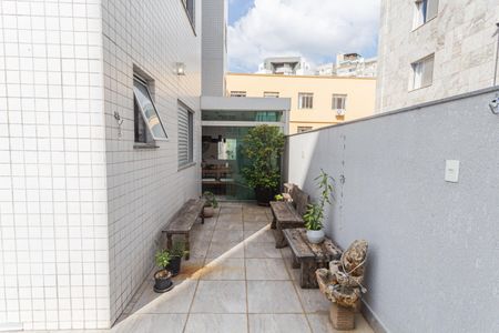 Apartamento à venda com 113m², 2 quartos e 2 vagas Apartamento à venda com 113m², 2 quartos e 2 vagasÁrea Privativa