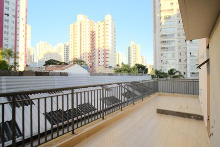 Apartamento à venda com 140m², 3 quartos e 2 vagasVaranda da Suíte 2