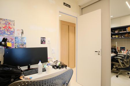 Apartamento à venda com 140m², 3 quartos e 2 vagasSuíte 3