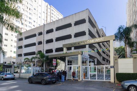 Apartamento à venda com 44m², 2 quartos e 1 vaga Apartamento à venda com 44m², 2 quartos e 1 vagaFachada