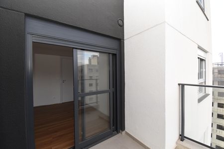 Apartamento à venda com 90m², 3 quartos e 2 vagasSacada do Quarto 3
