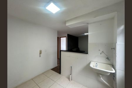 Apartamento para alugar com 42m², 2 quartos e 1 vaga Apartamento para alugar com 42m², 2 quartos e 1 vagaCozinha e Área de Serviço