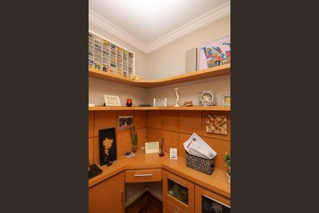 Apartamento para alugar com 160m², 4 quartos e 4 vagas Apartamento para alugar com 160m², 4 quartos e 4 vagasEscritório