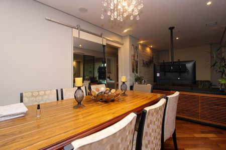 Apartamento para alugar com 160m², 4 quartos e 4 vagas Apartamento para alugar com 160m², 4 quartos e 4 vagasSala de Jantar