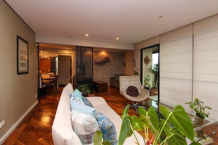 Apartamento para alugar com 160m², 4 quartos e 4 vagas Apartamento para alugar com 160m², 4 quartos e 4 vagasSala