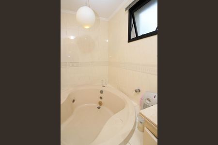 Apartamento para alugar com 160m², 4 quartos e 4 vagas Apartamento para alugar com 160m², 4 quartos e 4 vagasBanheiro Suíte 3