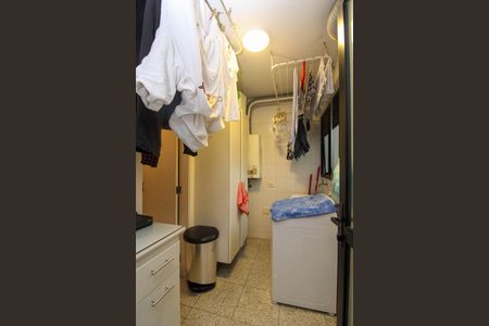Apartamento para alugar com 160m², 4 quartos e 4 vagas Apartamento para alugar com 160m², 4 quartos e 4 vagasÁrea de Serviço