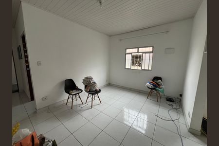 Casa à venda com 400m², 2 quartos e 2 vagas Casa à venda com 400m², 2 quartos e 2 vagasSala