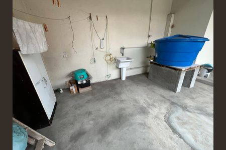 Casa à venda com 400m², 2 quartos e 2 vagas Casa à venda com 400m², 2 quartos e 2 vagasÁrea de Serviço