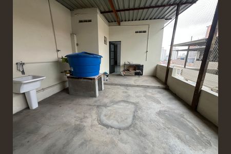 Casa à venda com 400m², 2 quartos e 2 vagas Casa à venda com 400m², 2 quartos e 2 vagasÁrea de Serviço