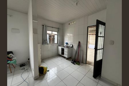 Casa à venda com 400m², 2 quartos e 2 vagas Casa à venda com 400m², 2 quartos e 2 vagasCozinha
