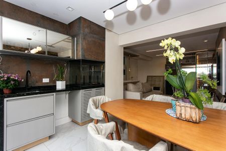 Apartamento à venda com 140m², 3 quartos e 2 vagasVaranda do Quarto