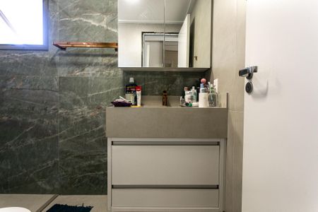 Apartamento à venda com 140m², 3 quartos e 2 vagasBanheiro da Suíte 1