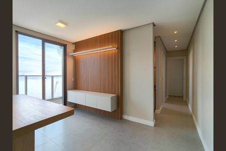 Sala de apartamento para alugar com 2 quartos, 45m² em Santo Cristo, Rio de Janeiro