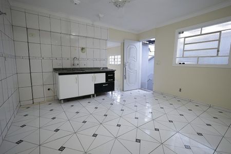 Casa para alugar com 70m², 3 quartos e 1 vagaCozinha