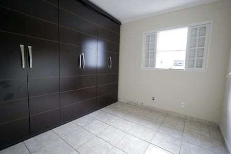 Casa para alugar com 70m², 3 quartos e 1 vagaQuarto 2