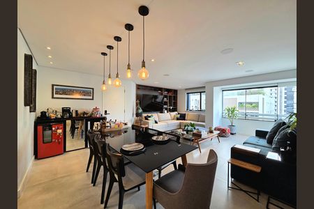 Apartamento à venda com 142m², 3 quartos e 2 vagas Apartamento à venda com 142m², 3 quartos e 2 vagasSala