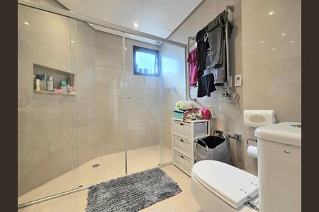 Apartamento à venda com 142m², 3 quartos e 2 vagas Apartamento à venda com 142m², 3 quartos e 2 vagasBanheiro 1 da Suíte 1