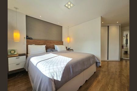 Apartamento à venda com 142m², 3 quartos e 2 vagas Apartamento à venda com 142m², 3 quartos e 2 vagasSuíte 1