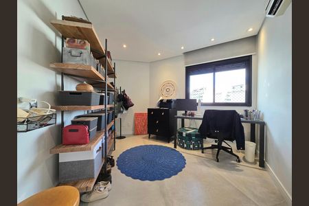 Apartamento à venda com 142m², 3 quartos e 2 vagas Apartamento à venda com 142m², 3 quartos e 2 vagasEscritório