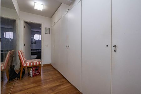 Suíte de apartamento à venda com 2 quartos, 130m² em Pinheiros, São Paulo