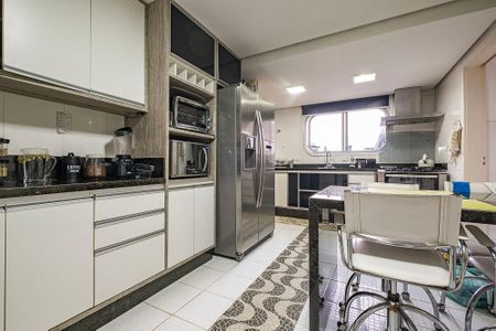 Apartamento à venda com 130m², 2 quartos e 2 vagasCozinha