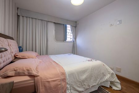 Apartamento à venda com 130m², 2 quartos e 2 vagasSuíte