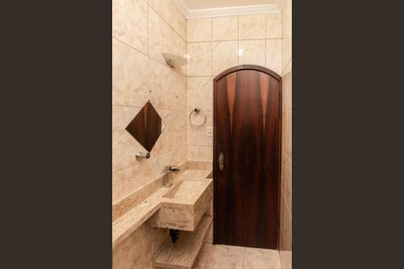 Casa à venda com 160m², 3 quartos e 4 vagas Casa à venda com 160m², 3 quartos e 4 vagasBanheiro