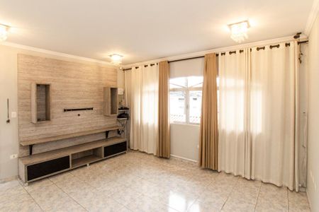 Casa à venda com 160m², 3 quartos e 4 vagas Casa à venda com 160m², 3 quartos e 4 vagasSala