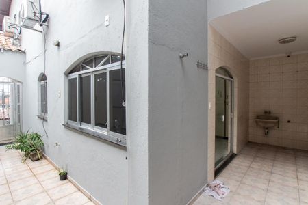 Casa à venda com 160m², 3 quartos e 4 vagas Casa à venda com 160m², 3 quartos e 4 vagasÁrea de Serviço