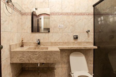 Casa à venda com 160m², 3 quartos e 4 vagas Casa à venda com 160m², 3 quartos e 4 vagasBanheiro da Suíte