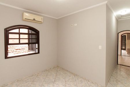 Casa à venda com 160m², 3 quartos e 4 vagas Casa à venda com 160m², 3 quartos e 4 vagasQuarto 2