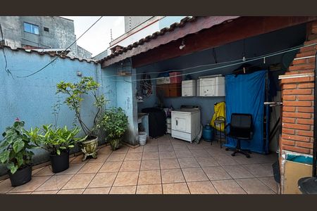 Casa à venda com 108m², 2 quartos e 2 vagasQuintal