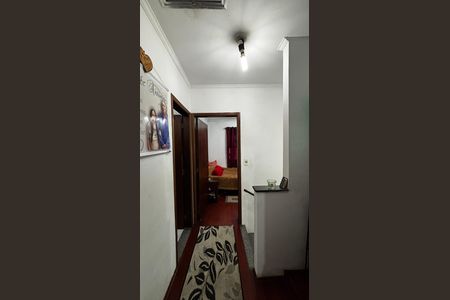 Casa à venda com 108m², 2 quartos e 2 vagasCorredor
