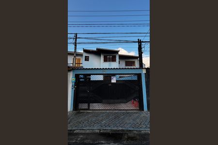 Casa à venda com 108m², 2 quartos e 2 vagasFachada