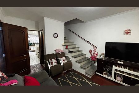 Casa à venda com 108m², 2 quartos e 2 vagasSala