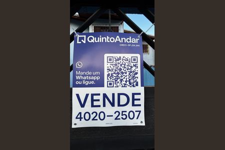 Casa à venda com 108m², 2 quartos e 2 vagasFachada