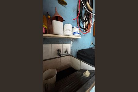 Casa à venda com 108m², 2 quartos e 2 vagasQuintal - Area de Serviço