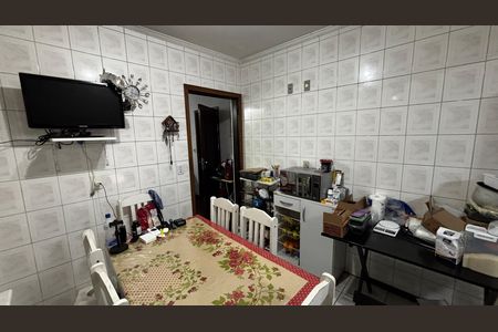 Casa à venda com 108m², 2 quartos e 2 vagasCozinha