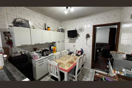 Casa à venda com 108m², 2 quartos e 2 vagasCozinha