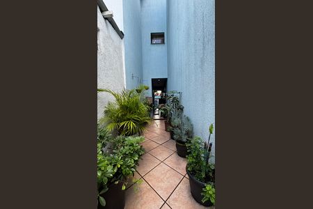 Casa à venda com 108m², 2 quartos e 2 vagasCorredor