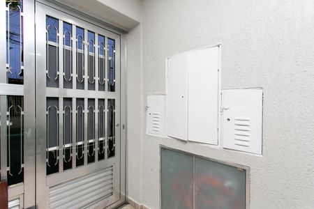 Casa para alugar com 28m², 2 quartos e sem vaga Casa para alugar com 28m², 2 quartos e sem vagaPortão de Entrada