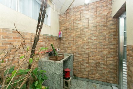 Casa para alugar com 28m², 2 quartos e sem vaga Casa para alugar com 28m², 2 quartos e sem vagaÁrea de Serviço