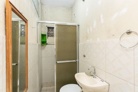 Casa para alugar com 28m², 2 quartos e sem vaga Casa para alugar com 28m², 2 quartos e sem vagaBanheiro